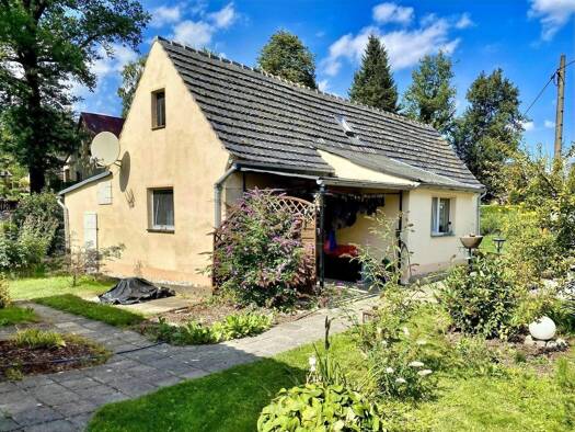 Einfamilienhaus zum Kauf 72.500 € 2 Zimmer 85 m² 1.128 m² Grundstück Markersdorf 02829