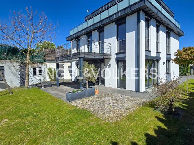 Einfamilienhaus zur Miete 3.300 € 6 Zimmer 250 m² 438 m² Grundstück Lehre 38165