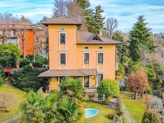 Haus zum Kauf 1.400.000 € 500 m² 1.000 m² Grundstück Varese 21100