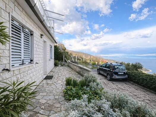 Haus zum Kauf 395.000 € 6 Zimmer 243 m² Brsec, Moscenicka Draga Mošćenička Draga