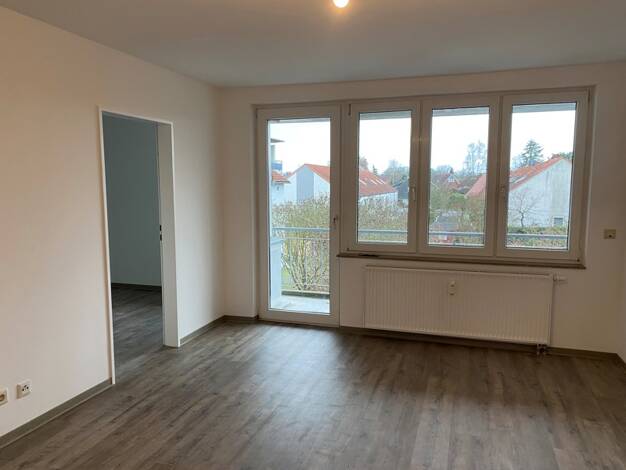 Wohnung zur Miete 567 € 3 Zimmer 63 m² Dachgeschoss frei ab 12.08.2025 Bremer Straße 295 Iprump - Stickgras II - Bezirk 3 Delmenhorst 27751