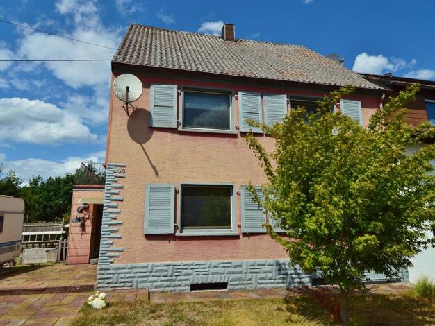 Einfamilienhaus zum Kauf 170.000 € 4 Zimmer 129,6 m² 702 m² Grundstück Bardenbach Wadern 66687