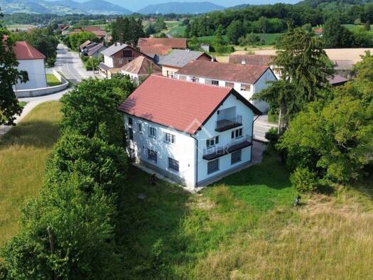 Einfamilienhaus zum Kauf 185.000 € 7 Zimmer 400 m² Kraljevec na Sutli, Kraljevec Na Sutli Kraljevec na Sutli 49294
