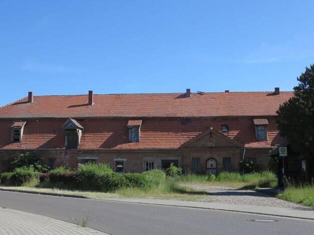 Schloss zum Kauf provisionsfrei 149.000 € 100 Zimmer 1.200 m² 7.000 m² Grundstück Goddin Ivenack 17109