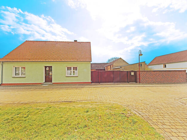 Einfamilienhaus zum Kauf 147.000 € 5 Zimmer 129 m² 2.630 m² Grundstück Arnsdorf Jessen (Elster) 06917