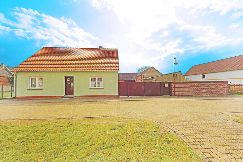 Einfamilienhaus zum Kauf 147.000 € 5 Zimmer 129 m² 2.630 m² Grundstück Arnsdorf Jessen (Elster) 06917