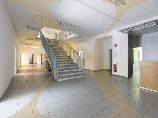 Büro zur Miete 12.506 € Traun 4050