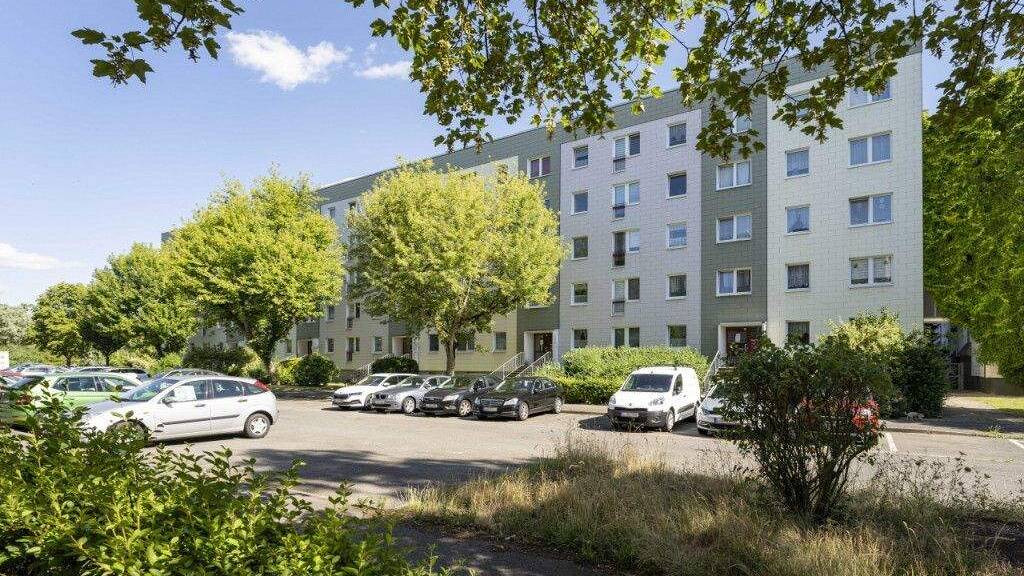 Wohnung zur Miete 411 € 3 Zimmer 61,9 m² 5. Geschoss frei ab 01.06.2026 Weißdornstraße 54 Grünau-Ost Leipzig 04209