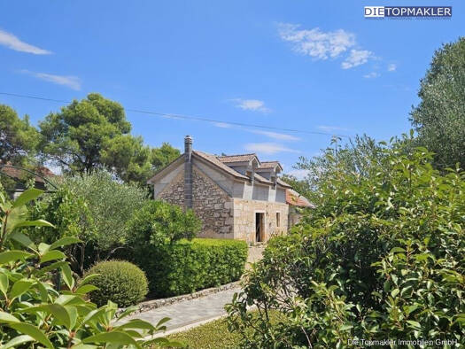 Einfamilienhaus zum Kauf 135.000 € 125 m² 488 m² Grundstück Dubrava kod Šibenika 22000