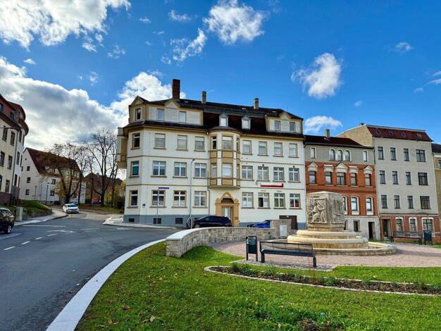 Wohnung zur Miete 700 € 3 Zimmer 84 m² 3. Geschoss frei ab 01.05.2026 Chemnitzer Str. 72 Meerane 08393