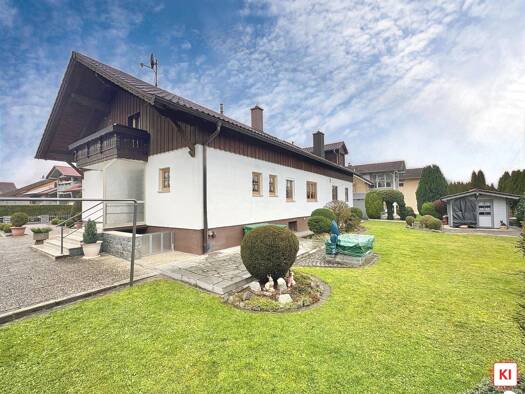 Mehrfamilienhaus zum Kauf 395.000 € 9 Zimmer 225 m² 869 m² Grundstück Loham Mariaposching 94553