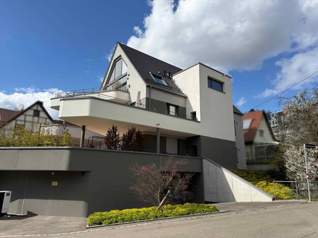 Wohnung zur Miete 2.100 € 4 Zimmer 126 m² 1. Geschoss frei ab 01.06.2026 Uhlbach Stuttgart 70329