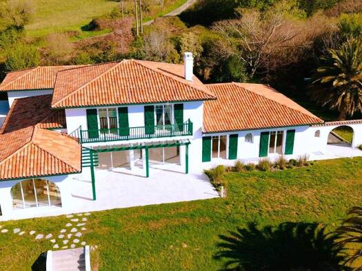 Einfamilienhaus zum Kauf 3.995.000 € 9 Zimmer 297 m² 8.473 m² Grundstück Mendi-Choko-Karrikatxar-Olhette URRUGNE 64122