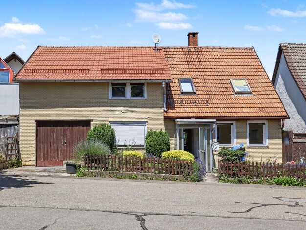 Einfamilienhaus zum Kauf 120.000 € 5 Zimmer 110 m² 420 m² Grundstück Mönchweiler 78087