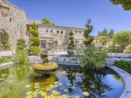 Einfamilienhaus zum Kauf 1.980.000 € 760 m² 10.000 m² Grundstück GRIGNAN 26230