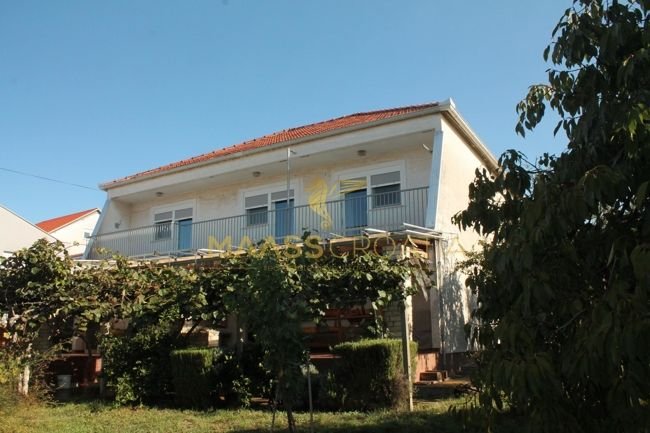 Einfamilienhaus zum Kauf 380.000 € 8 Zimmer 158,9 m²<br/>Wohnfläche 998 m²<br/>Grundstück Zadar 23000