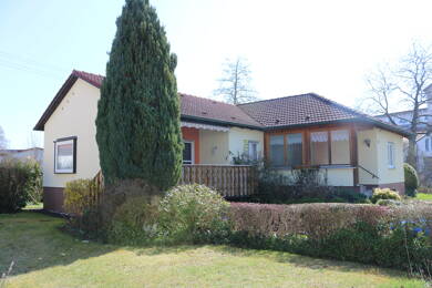 Bungalow zum Kauf provisionsfrei 338.000 € 4 Zimmer 100 m² 802 m² Grundstück frei ab sofort Ringstr. 15 Landshausen Syrgenstein 89428