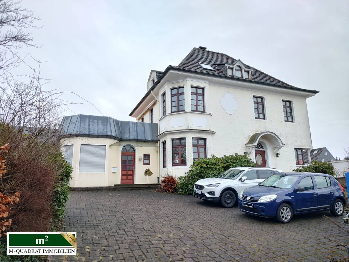 Villa zum Kauf 539.000 € 11 Zimmer 280 m²<br/>Wohnfläche 1.045 m²<br/>Grundstück Bergerhof Radevormwald 42477