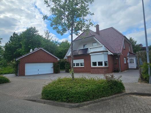 Haus zum Kauf 699.000 € 7 Zimmer 180 m² 500 m² Grundstück Schwarzenbek 21493