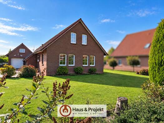 Einfamilienhaus zum Kauf 299.000 € 3 Zimmer 108 m² 875 m² Grundstück Westerholt 26556