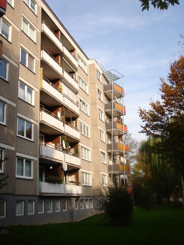 Wohnung zur Miete 530 € 3 Zimmer 71,5 m²<br/>Wohnfläche EG<br/>Geschoss 01.01.2025<br/>Verfügbarkeit Dietrich-Bonhoeffer-Straße 17 Brückenhof Kassel 34132