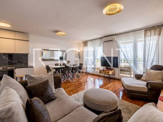 Wohnung zur Miete - Erstbezug 2.000 € 4 Zimmer Geschoss 1/6 Split 21000