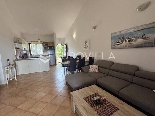 Haus zur Miete 1.100 € 2 Zimmer 120 m² Brnobici Kaštelir