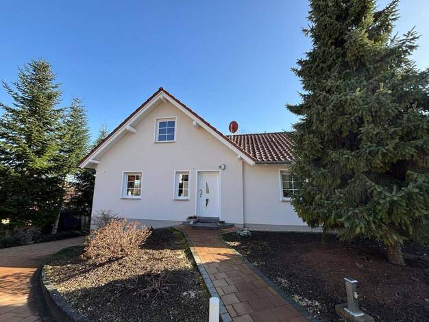 Einfamilienhaus zum Kauf 500.000 € 5 Zimmer 202 m² 1.263 m² Grundstück frei ab 01.08.2026 Naumburg Naumburg (Saale) 06618