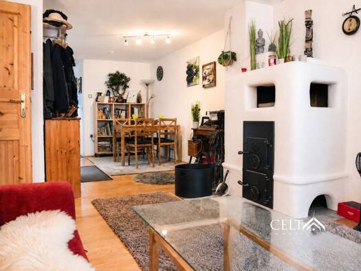 Haus zum Kauf 699.000 € 8 Zimmer 316,8 m² 687 m² Grundstück Straubing 94315