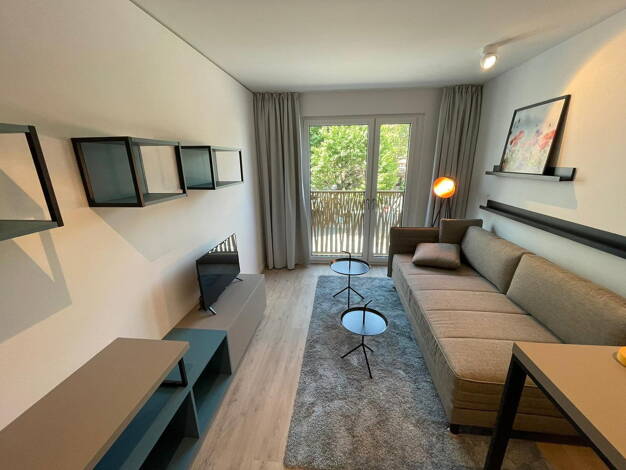WG-Zimmer zur Miete auf Zeit 869 € 24,1 m² 1. Geschoss frei ab sofort Kleyerstraße Gallus Innenstadt I 60326