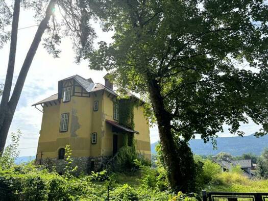 Villa zum Kauf 895.000 € 1.110 m² Grundstück Krumpendorf am Wörthersee 9201