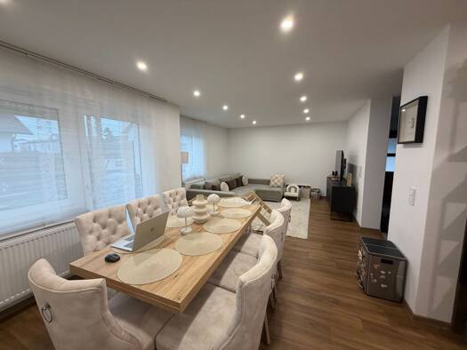 Doppelhaushälfte zur Miete 1.500 € 4 Zimmer 100 m² 327 m² Grundstück Straubing Straubing 94315