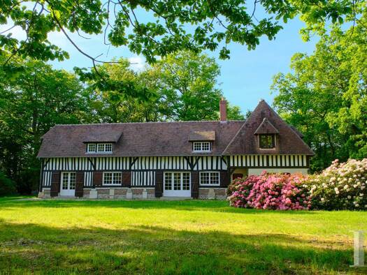 Einfamilienhaus zum Kauf 570.000 € 11 Zimmer 260 m² 17.780 m² Grundstück Centre Ville Bernay 27300