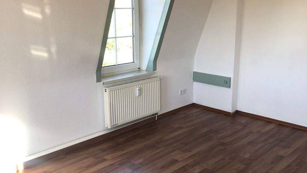 Wohnung zur Miete 330 € 2 Zimmer 54 m² frei ab sofort Großjena Naumburg (Saale) 06618
