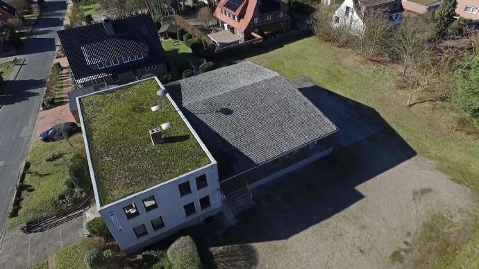 Haus zum Kauf 350.000 € 14 Zimmer 628 m²<br/>Wohnfläche 3.400 m²<br/>Grundstück Molzen Uelzen 29525