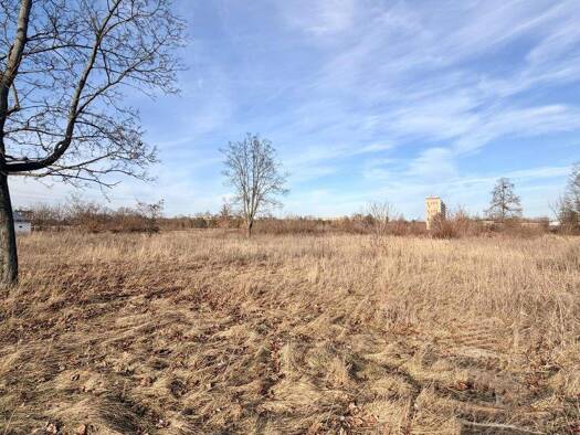 Grundstück zum Kauf 32.840 € 821 m² Grundstück frei ab sofort Hoyerswerda Hoyerswerda 02977