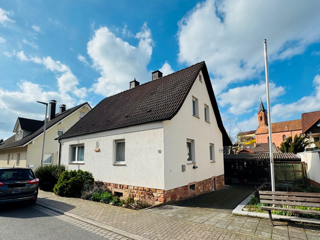 Einfamilienhaus zum Kauf 235.000 € 6 Zimmer 120 m² 360 m² Grundstück Hausen 63840