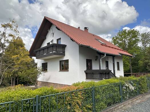 Einfamilienhaus zum Kauf 359.900 € 5 Zimmer 175 m² 1.540 m² Grundstück Straße der Selbsthilfe 80 A Werdau 08412
