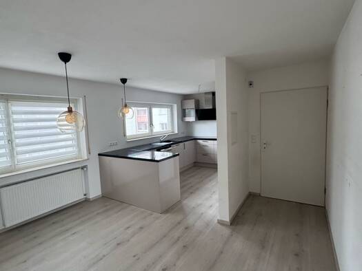 Wohnung zur Miete 1.350 € 3,5 Zimmer 85 m² Geschoss 1/1 frei ab sofort Weingarten 88250