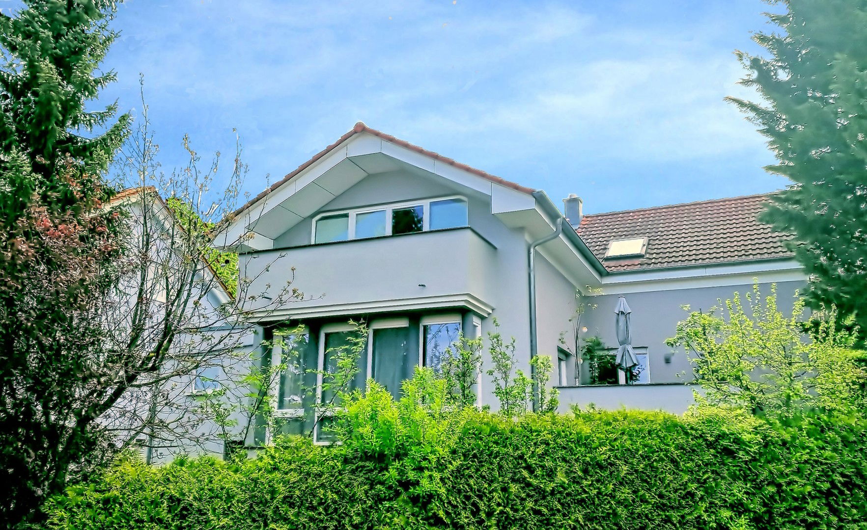 Mehrfamilienhaus zum Kauf provisionsfrei 949.000 € 9 Zimmer 283 m²<br/>Wohnfläche 433 m²<br/>Grundstück Weissach Weissach-Flacht 71287