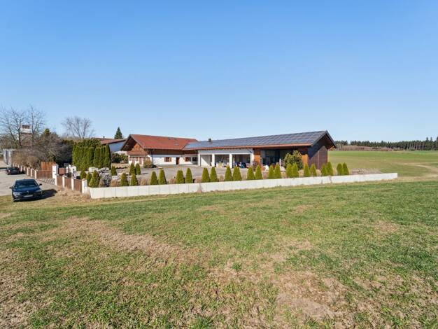 Einfamilienhaus zum Kauf 998.000 € 8 Zimmer 433 m² 2.315 m² Grundstück Neumarkt-Sankt Veit Neumarkt-Sankt Veit 84494