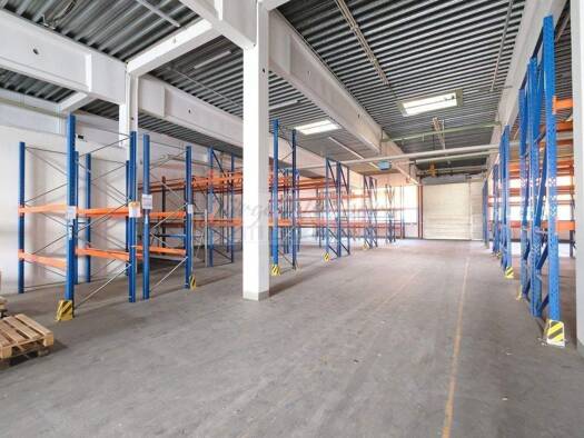 Halle/Industriefläche zur Miete 980 m² Lagerfläche Wendelstein Forst Kleinschwarzenlohe 90530