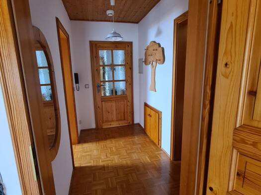 Wohnung zur Miete 750 € 1 Zimmer 55 m² Geschoss -1/1 frei ab 01.04.2026 Burgweinting-Harting Regensburg 93055