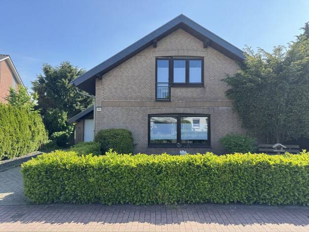 Einfamilienhaus zum Kauf 329.000 € 7 Zimmer 151,9 m² 496 m² Grundstück Wiefelstede Wiefelstede 26215