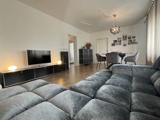 Wohnung zur Miete 1.950 € 4 Zimmer 100 m² 2 Geschosse frei ab 01.09.2025 Mögeldorf Nürnberg 90482
