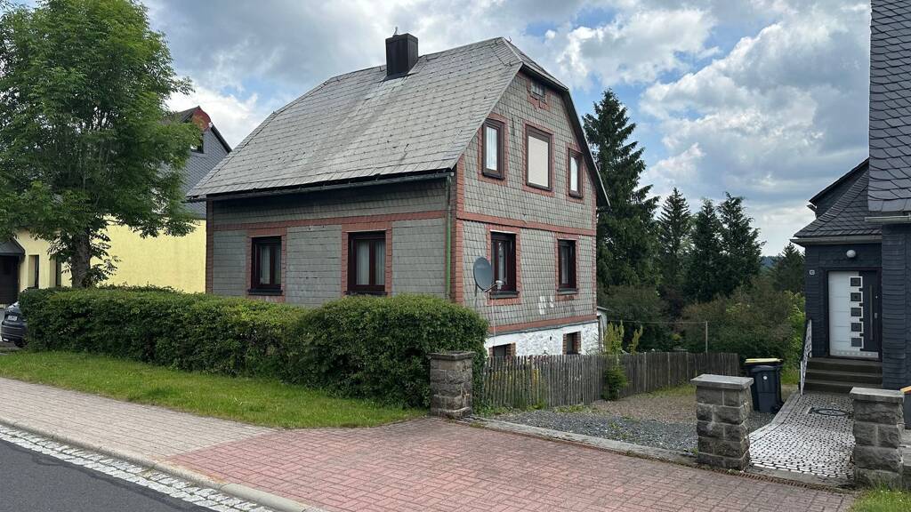 Haus zum Kauf 59.000 € 6 Zimmer 95 m² 1.200 m² Grundstück frei ab sofort Nordstraße 95 Frauenwald Ilmenau 98694