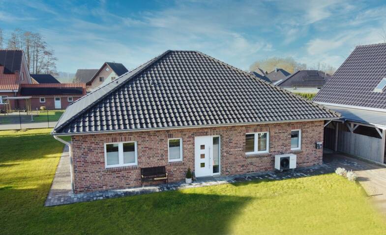 Bungalow zur Miete - Neubau 1.260 € 4 Zimmer 137 m² 670 m² Grundstück frei ab 01.09.2025 Am Schuldwald 11 Hengelage Quakenbrück 49610