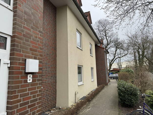 Wohnung zur Miete 382 € 1 Zimmer 27,3 m² Dachgeschoss, 2. Geschoss Metjendorfer-Landstr. 23b Metjendorf Metjendorf 26215
