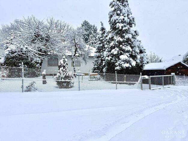 Einfamilienhaus zum Kauf 335.000 € 5 Zimmer 125 m² 1.500 m² Grundstück Zentbechhofen Höchstadt 91315