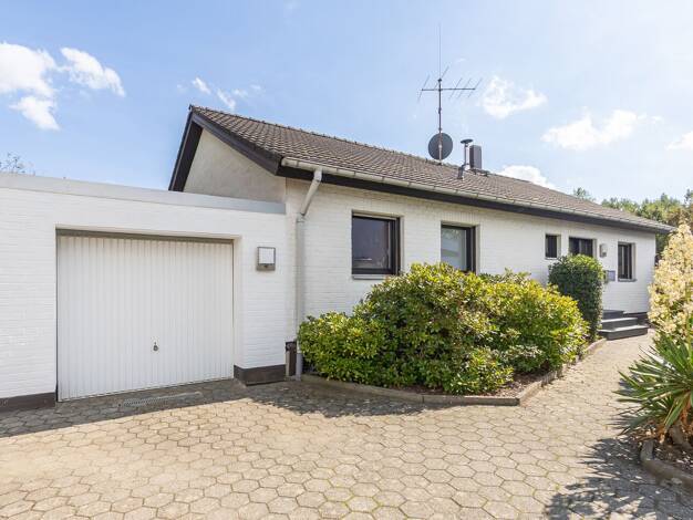 Einfamilienhaus zum Kauf 449.000 € 3 Zimmer 125,9 m² 997 m² Grundstück Neersen Willich 47877